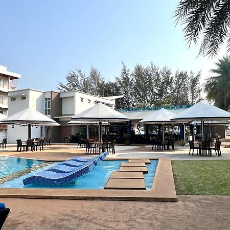 Grandblue Condominium 307 Pool-Seaview Maephim Rayong Mae Phim Buitenkant foto