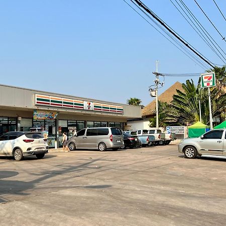 Grandblue Condominium 307 Pool-Seaview Maephim Rayong Mae Phim Buitenkant foto